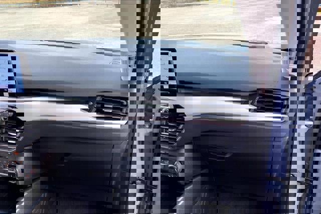 Used 2022 Ford Escape SE w/ Cold Weather Package image 15