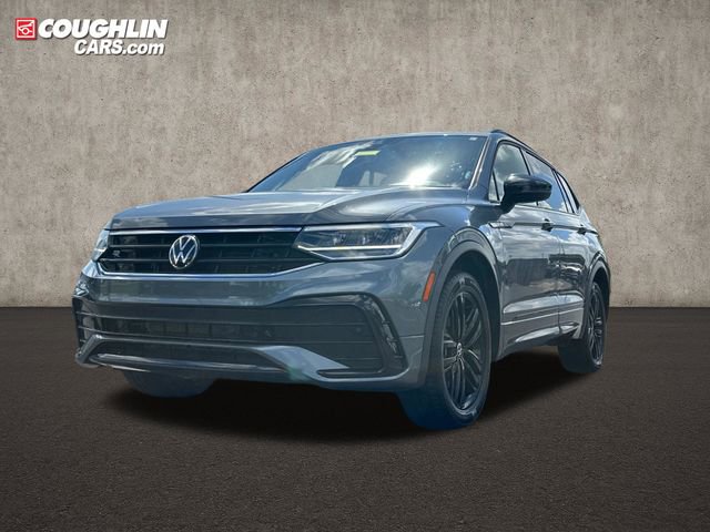 Used 2022 Volkswagen Tiguan SE R-Line AWD/4WD image 3