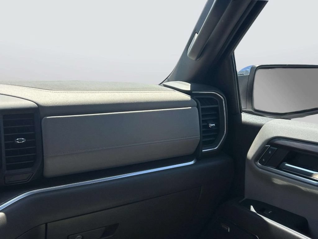Used 2022 GMC Sierra 1500 SLT w/ SLT Premium Plus Package AWD/4WD image 24