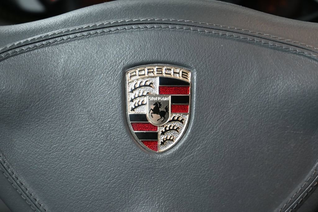 Used 1999 Porsche 911 Carrera 4 image 17