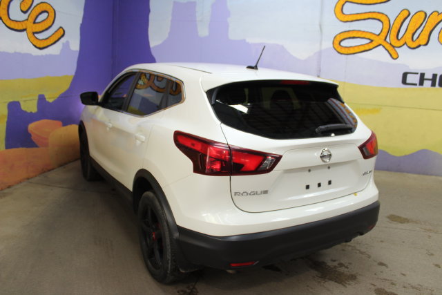 Used 2018 Nissan Rogue Sport AWD image 6