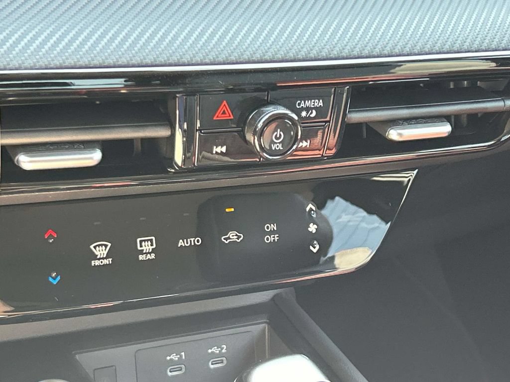 New 2026 Nissan Kicks SR FWD image 25