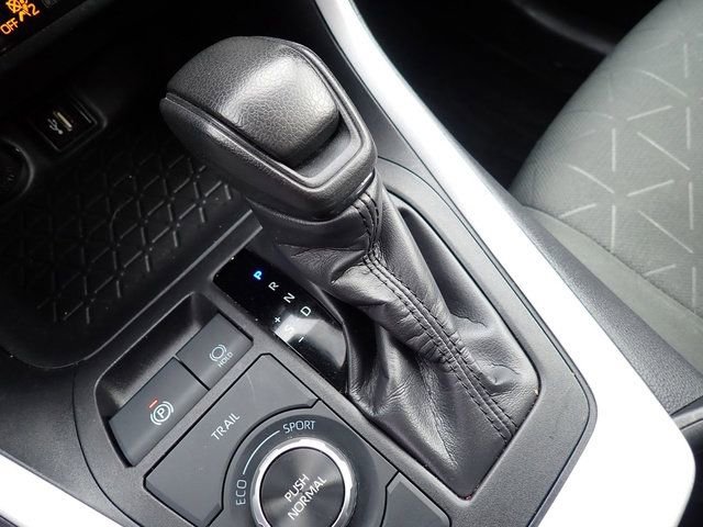 Used 2024 Toyota RAV4 XLE image 23