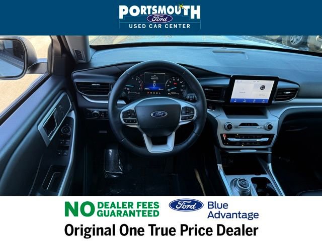 Used 2022 Ford Explorer XLT w/ Equipment Group 202A image 7