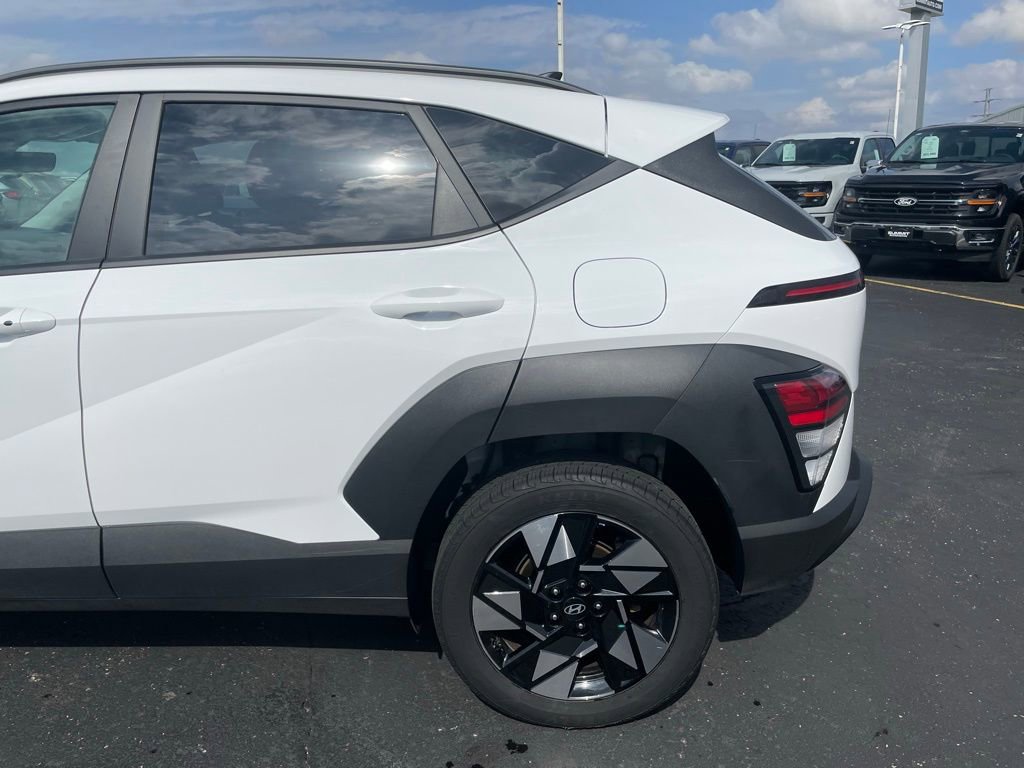 Used 2025 Hyundai Kona SEL image 35