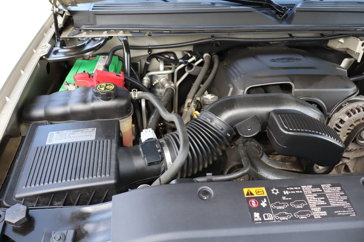 Used 2013 Chevrolet Tahoe LTZ image 39