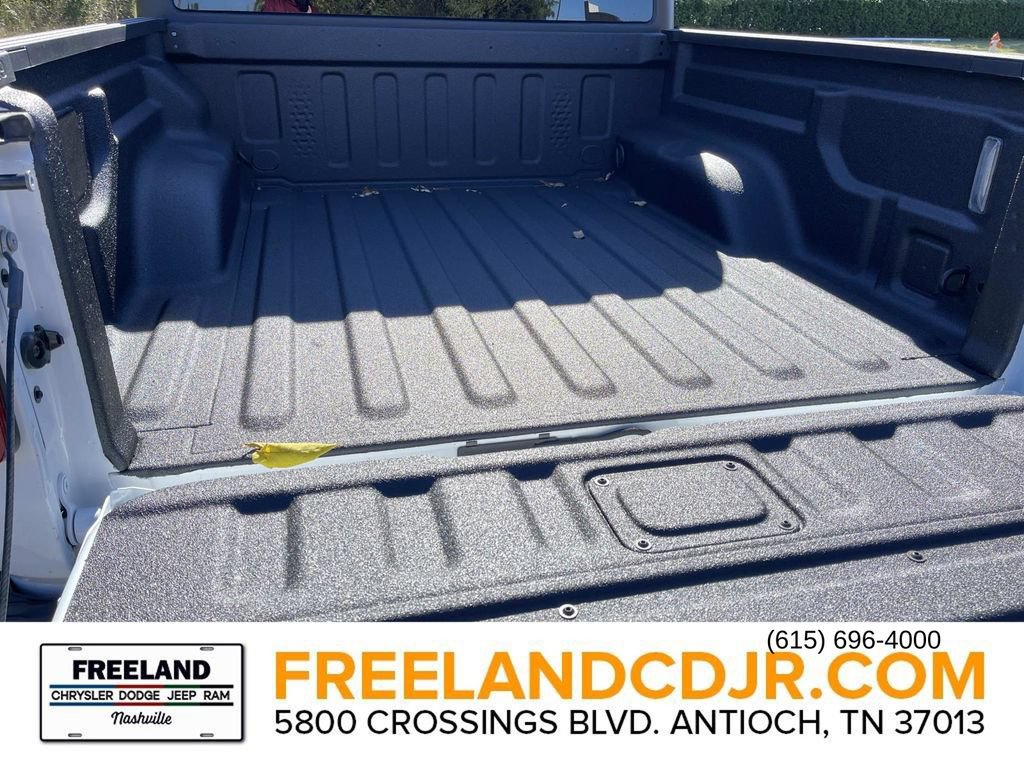 New 2025 Jeep Gladiator Rubicon w/ Convenience Group AWD/4WD image 10