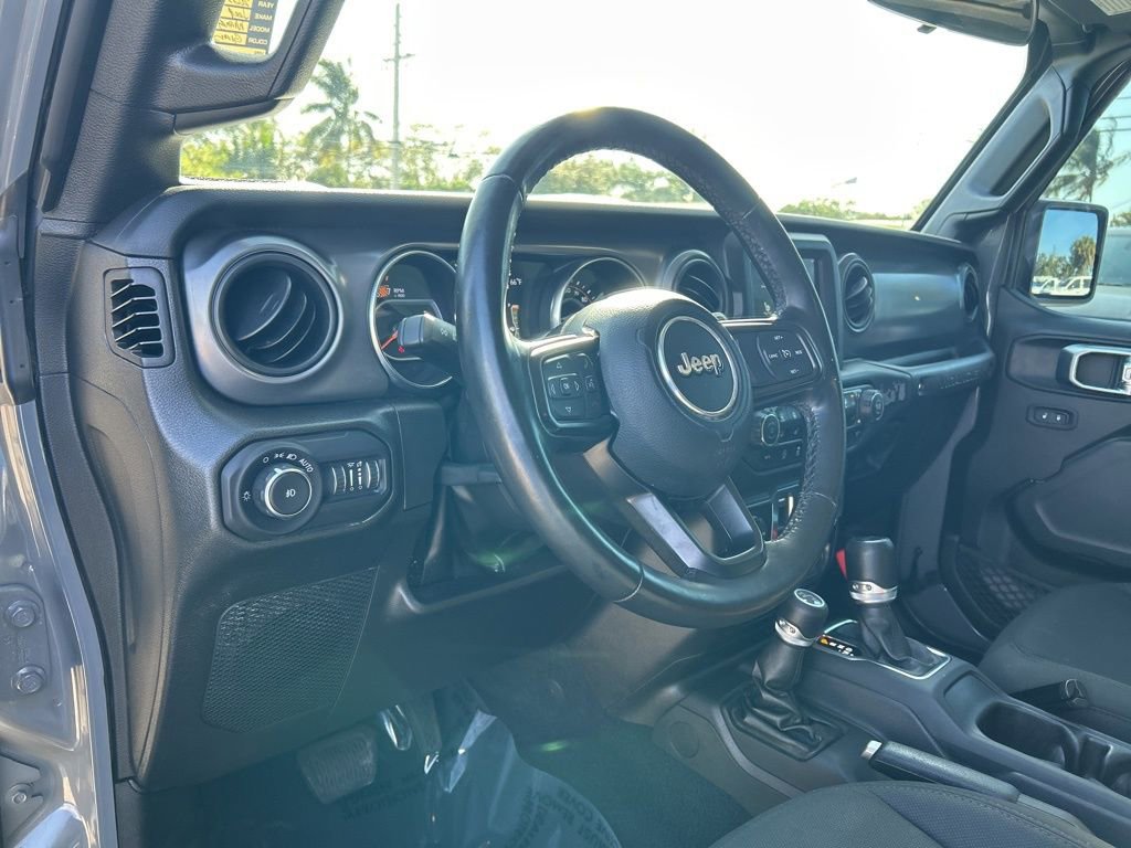 Used 2022 Jeep Wrangler Willys image 10