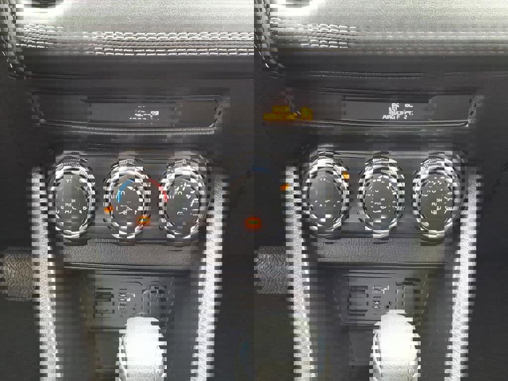 Used 2021 MAZDA CX-3 Sport image 23