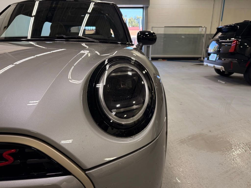 Used 2025 MINI Cooper S image 9