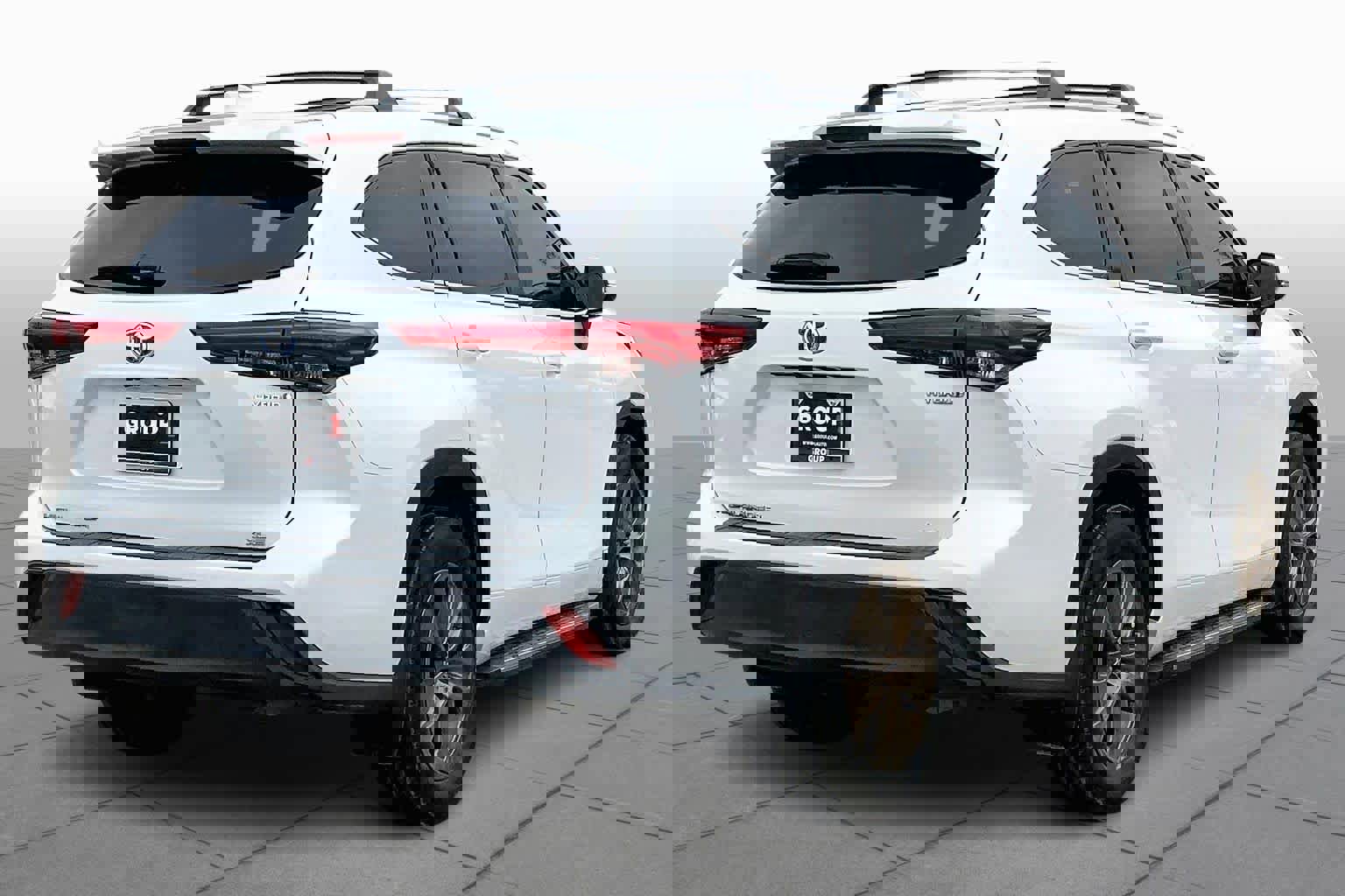 Used 2023 Toyota Highlander Bronze Edition image 13