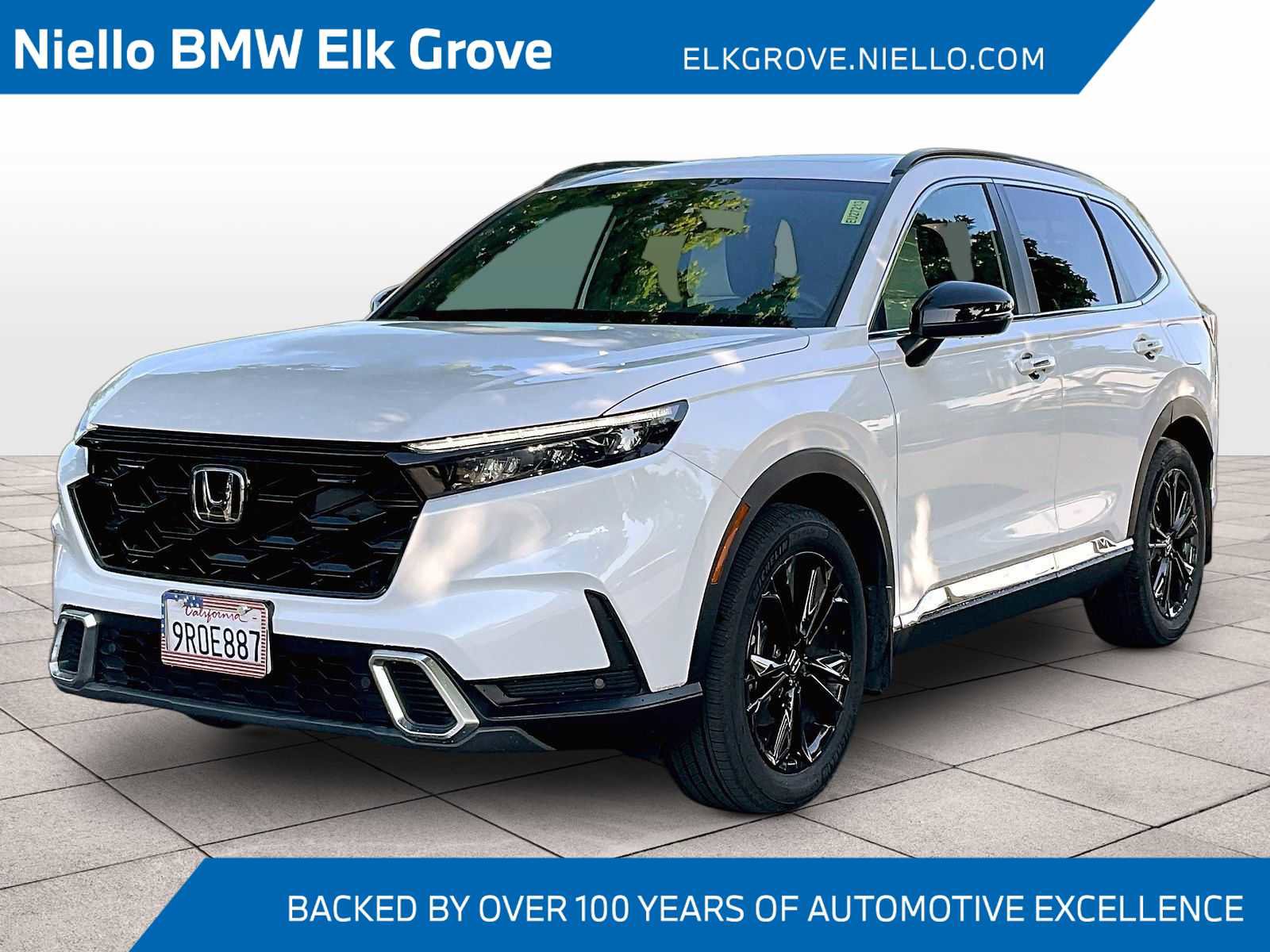 Used 2025 Honda CR-V Sport Touring image 1