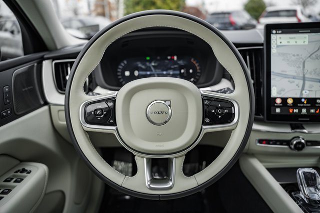 New 2026 Volvo XC60 B5 Ultra w/ Protection Package Premier image 30