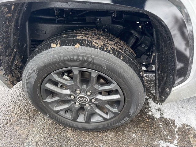 Used 2023 Toyota Tundra Platinum image 7