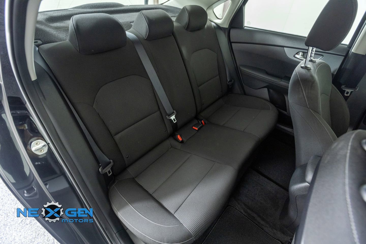 Used 2020 Kia Forte LXS FWD image 37