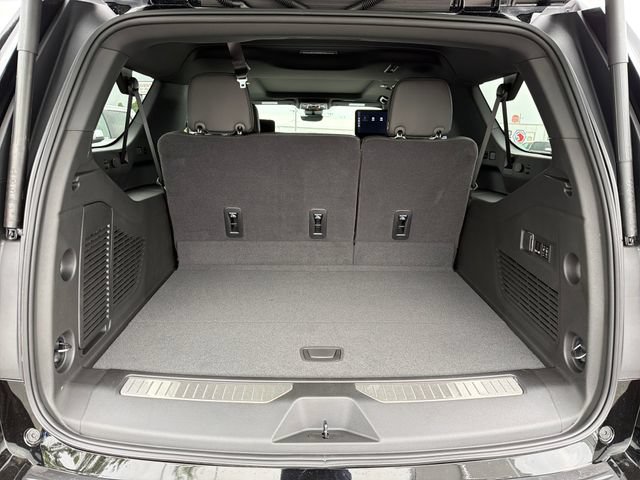 New 2026 GMC Yukon XL AT4 w/ AT4 Premium Plus Package AWD/4WD image 24