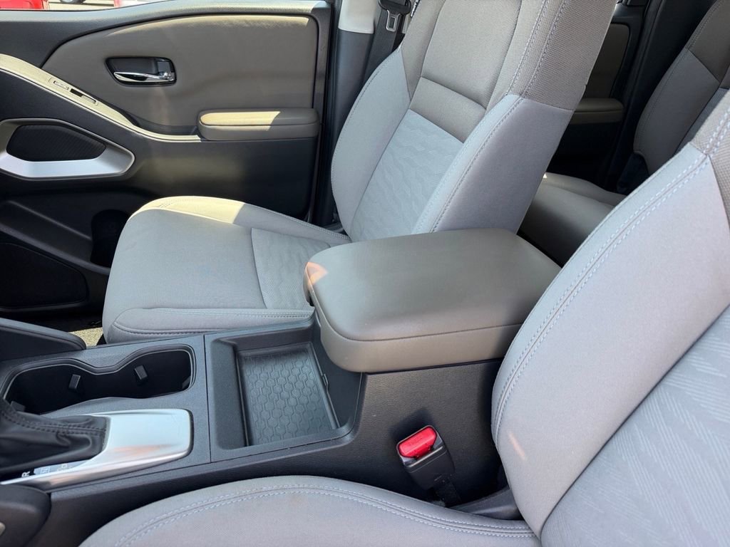 Used 2022 Nissan Frontier SV w/ Technology Package AWD/4WD image 12