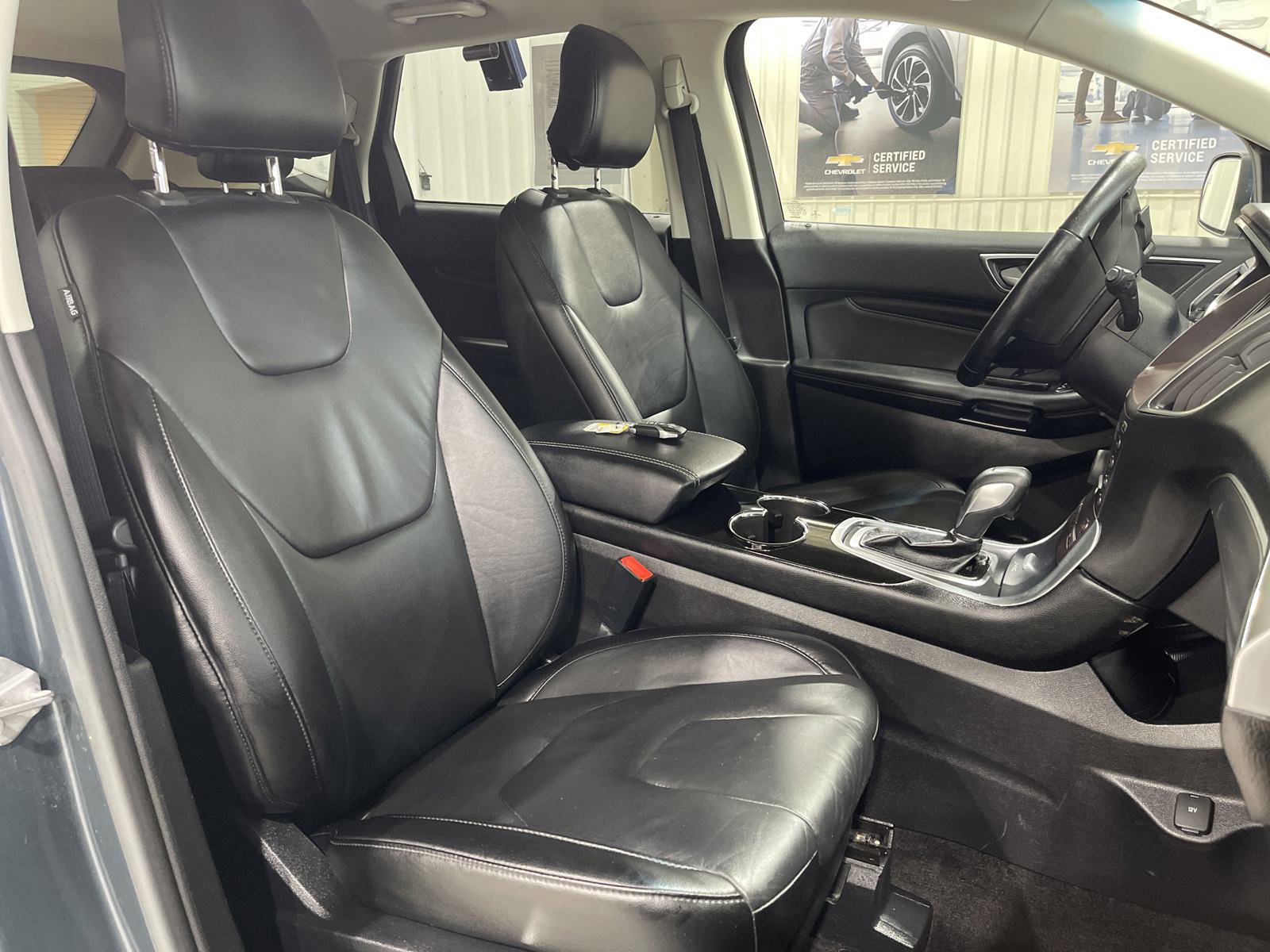 Used 2016 Ford Edge Titanium w/ Technology Package image 19