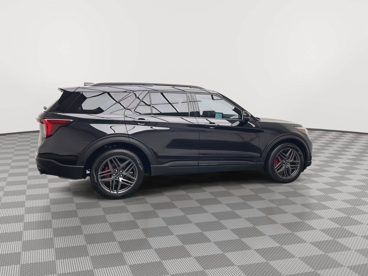 Used 2025 Ford Explorer ST AWD/4WD image 47