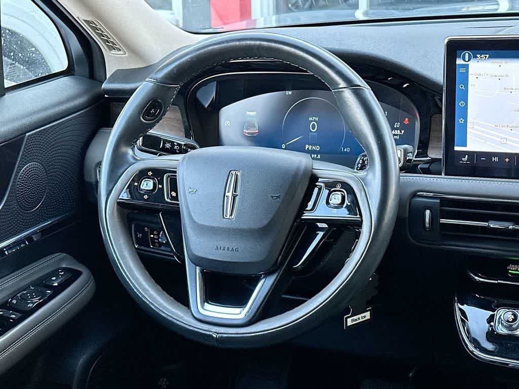 Used 2023 Lincoln Corsair Reserve FWD image 27
