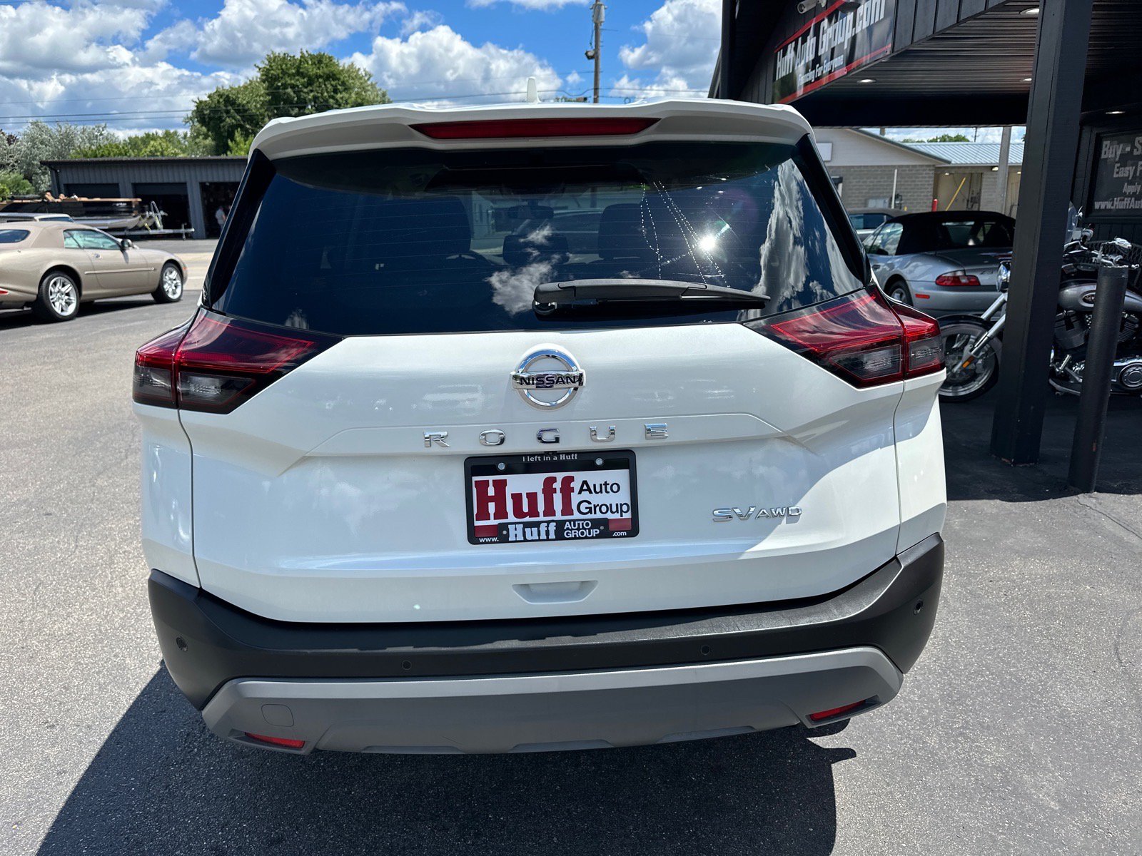 Used 2021 Nissan Rogue SV AWD/4WD image 6