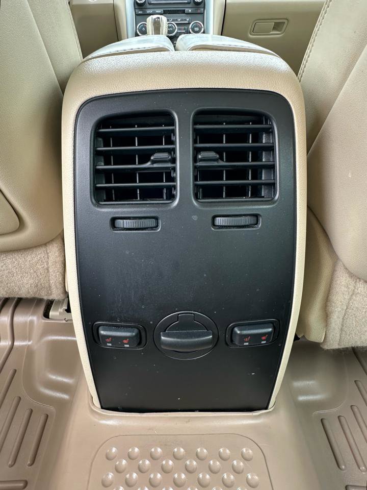 Used 2010 Lincoln MKS FWD image 42
