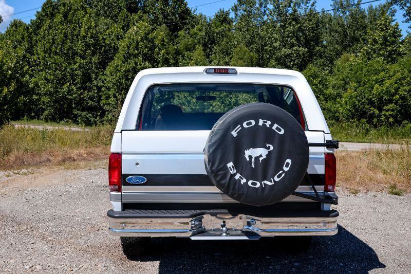 Used 1995 Ford Bronco XLT AWD/4WD image 5