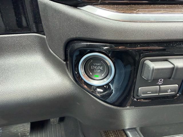 Used 2025 Chevrolet Silverado 1500 LT Trail Boss w/ LPO, Dark Essentials Package image 20