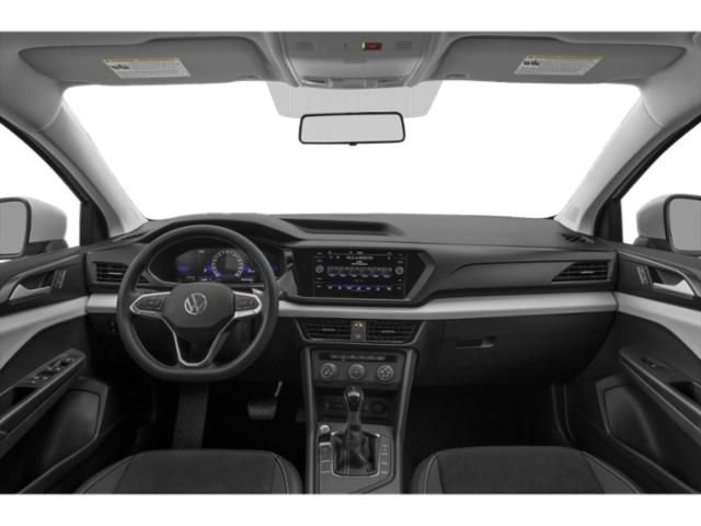 Used 2024 Volkswagen Taos SE w/ Panoramic Sunroof Package image 8