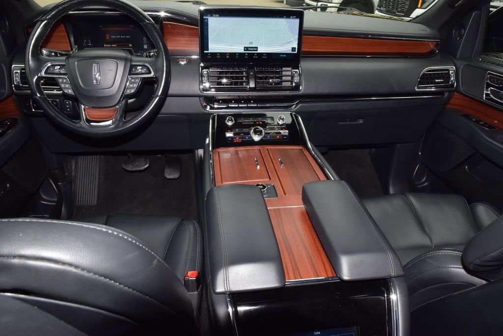 Used 2024 Lincoln Navigator L 4WD image 19