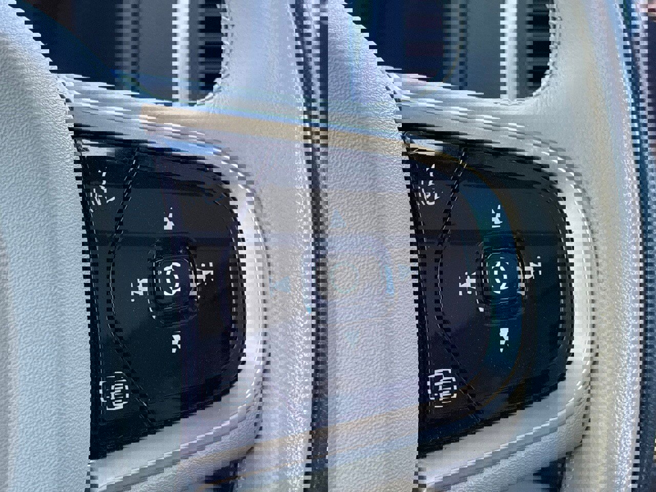 Used 2020 Volvo XC90 T6 Momentum image 18