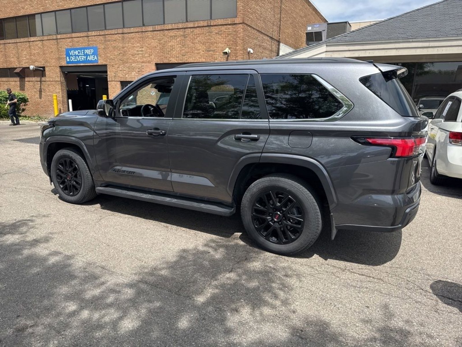 Used 2024 Toyota Sequoia SR5 w/ SR5 Premium Package AWD/4WD image 10