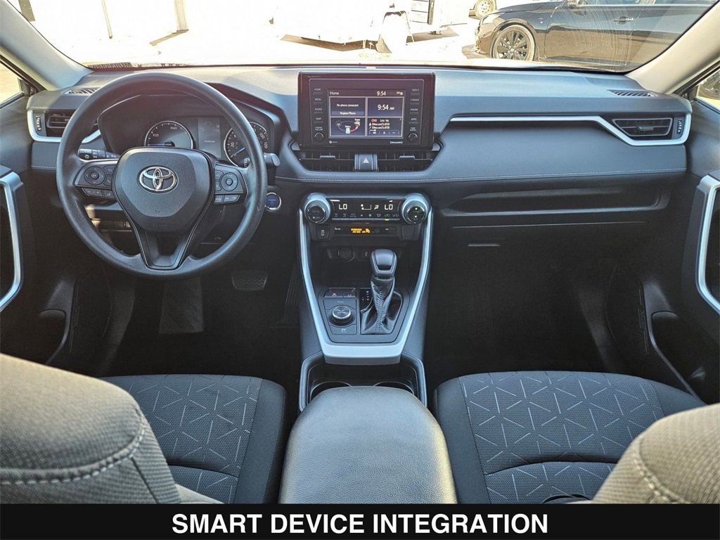Used 2021 Toyota RAV4 XLE w/ Convenience Package image 18