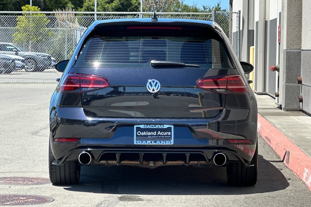 Used 2018 Volkswagen GTI SE FWD image 5