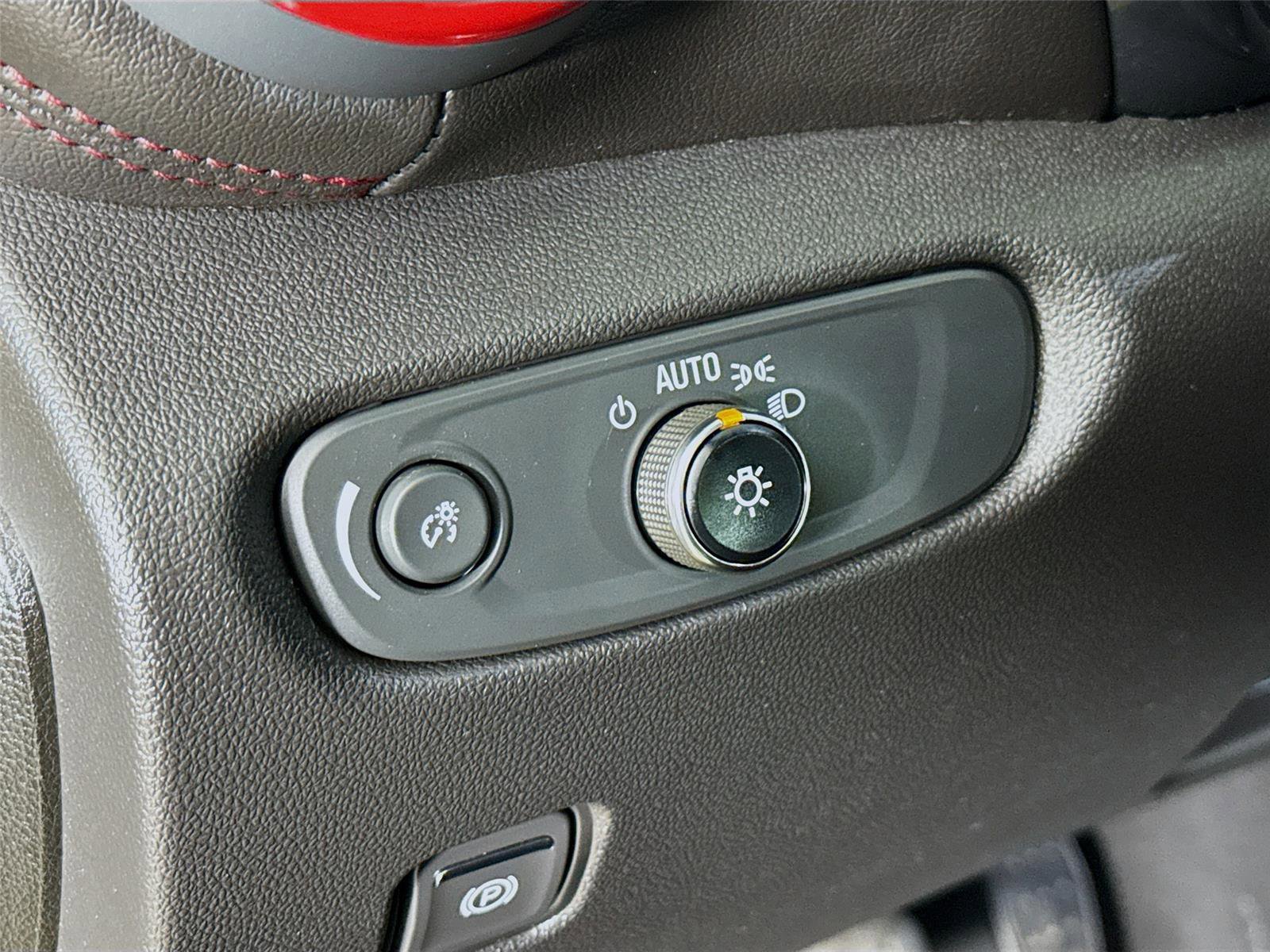 Used 2022 Chevrolet Blazer RS image 11