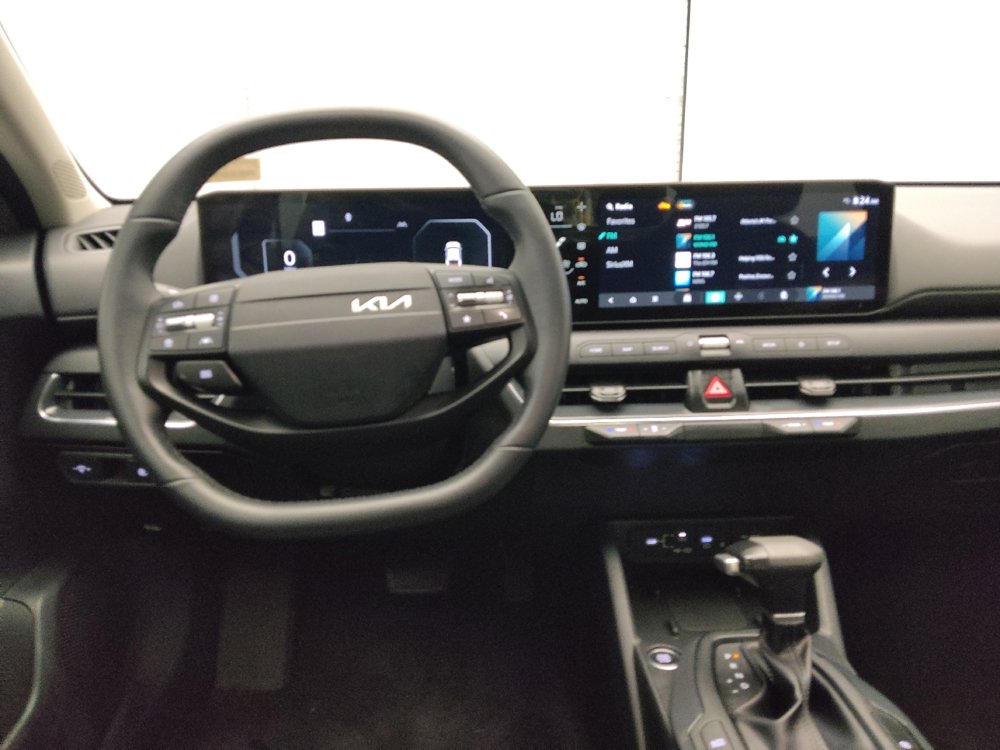 Used 2025 Kia K4 EX FWD image 22