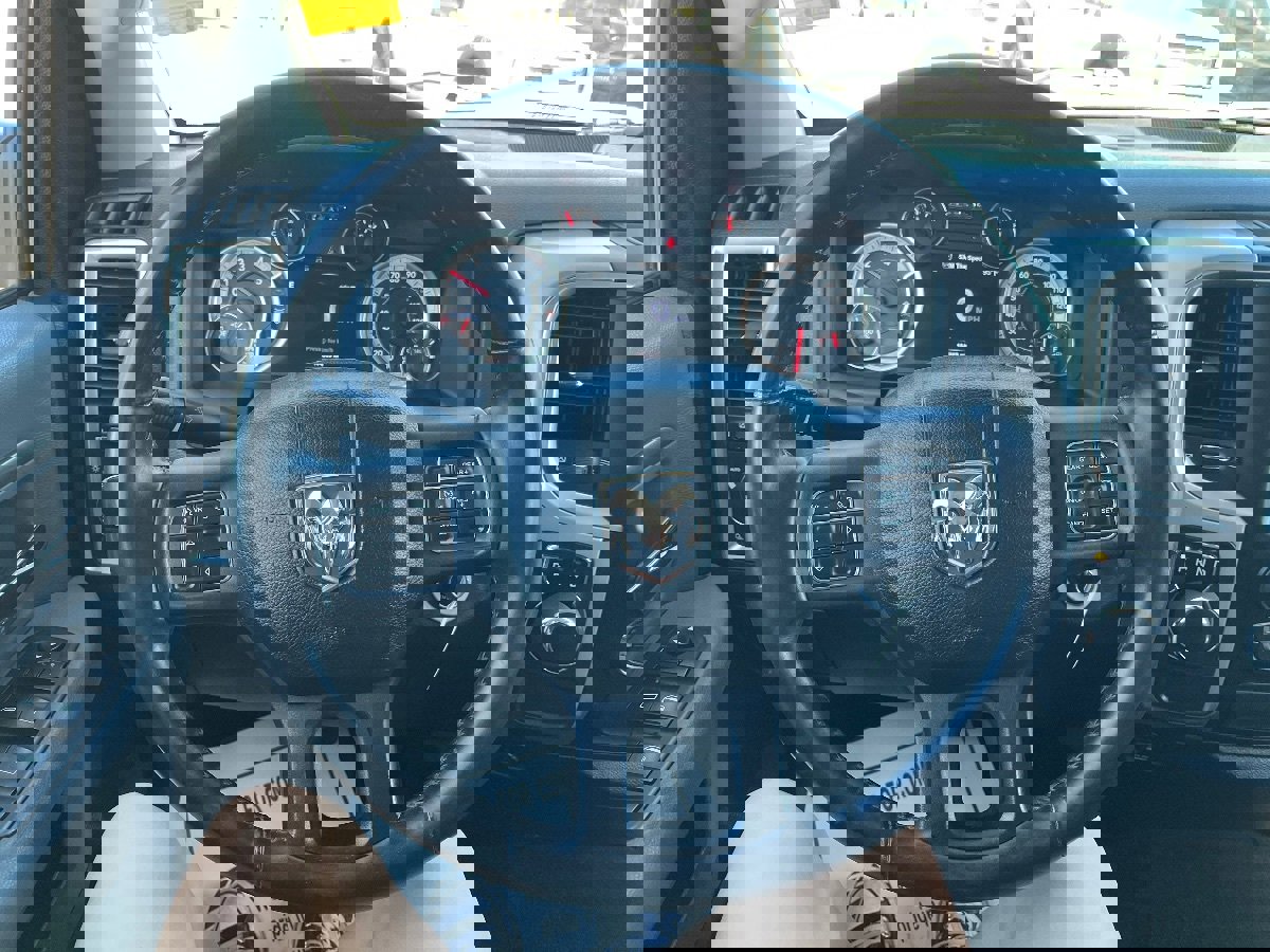 Used 2015 RAM 1500 Big Horn RWD image 17