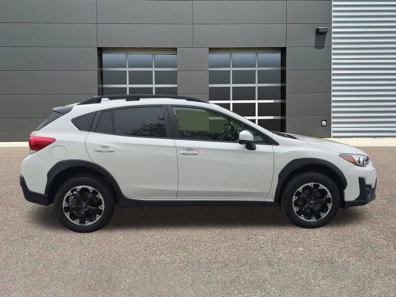 Used 2023 Subaru Crosstrek 2.0i Premium image 8