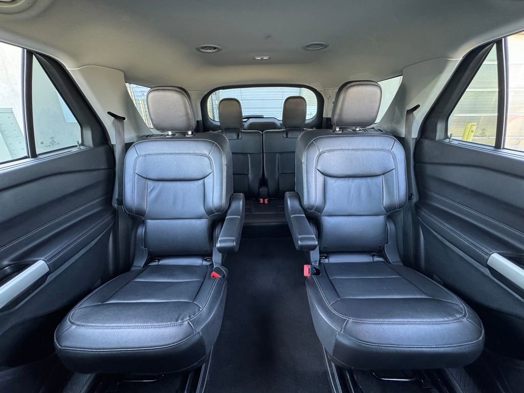 Used 2022 Ford Explorer Limited w/ Equipment Group 301A image 27