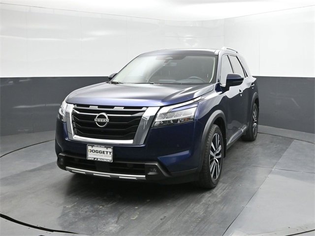 Used 2023 Nissan Pathfinder Platinum image 30