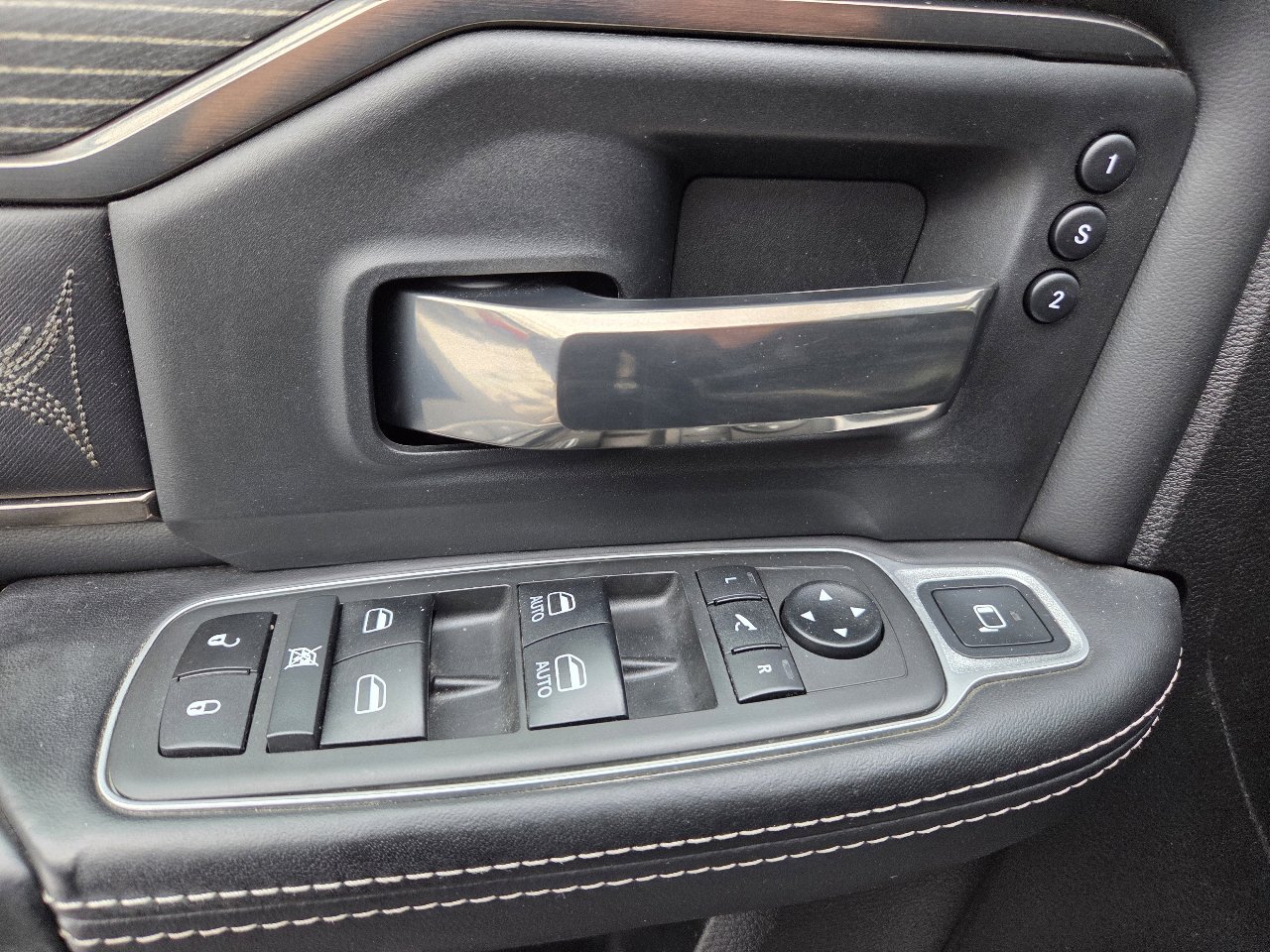 Used 2021 RAM 2500 Limited image 34