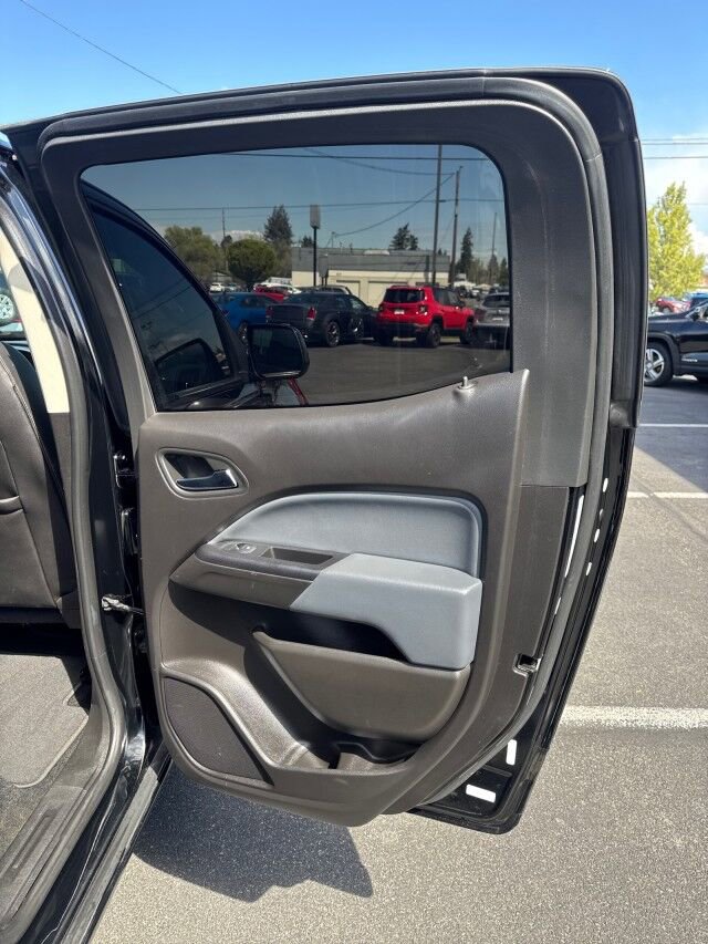 Used 2017 Chevrolet Colorado Z71 AWD/4WD image 15