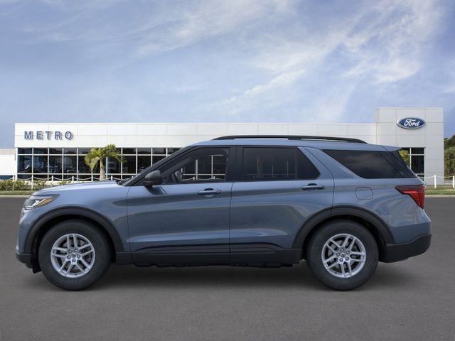 New 2026 Ford Explorer Active RWD image 3