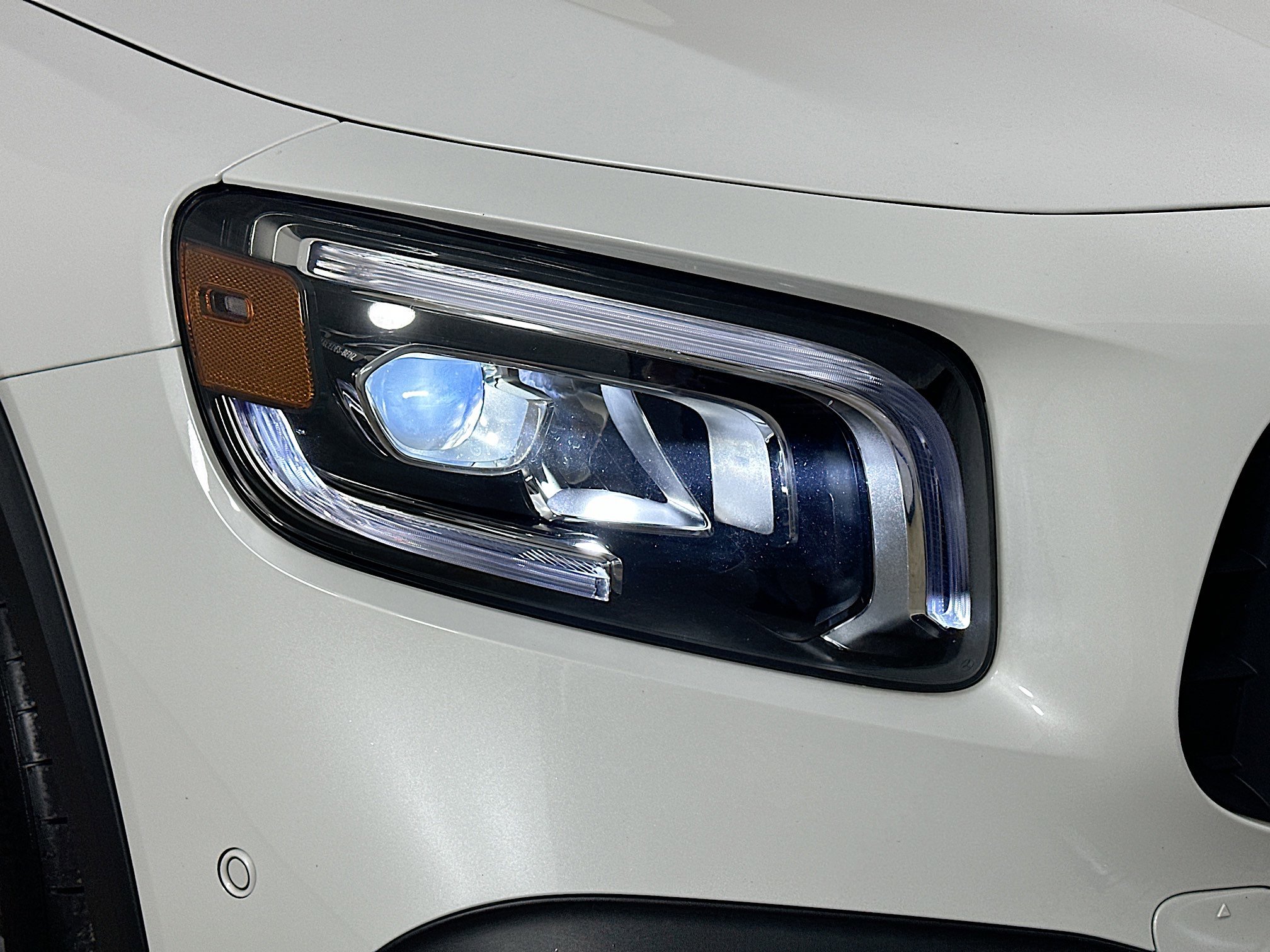 Certified 2023 Mercedes-Benz GLB 35 AMG 4MATIC image 43