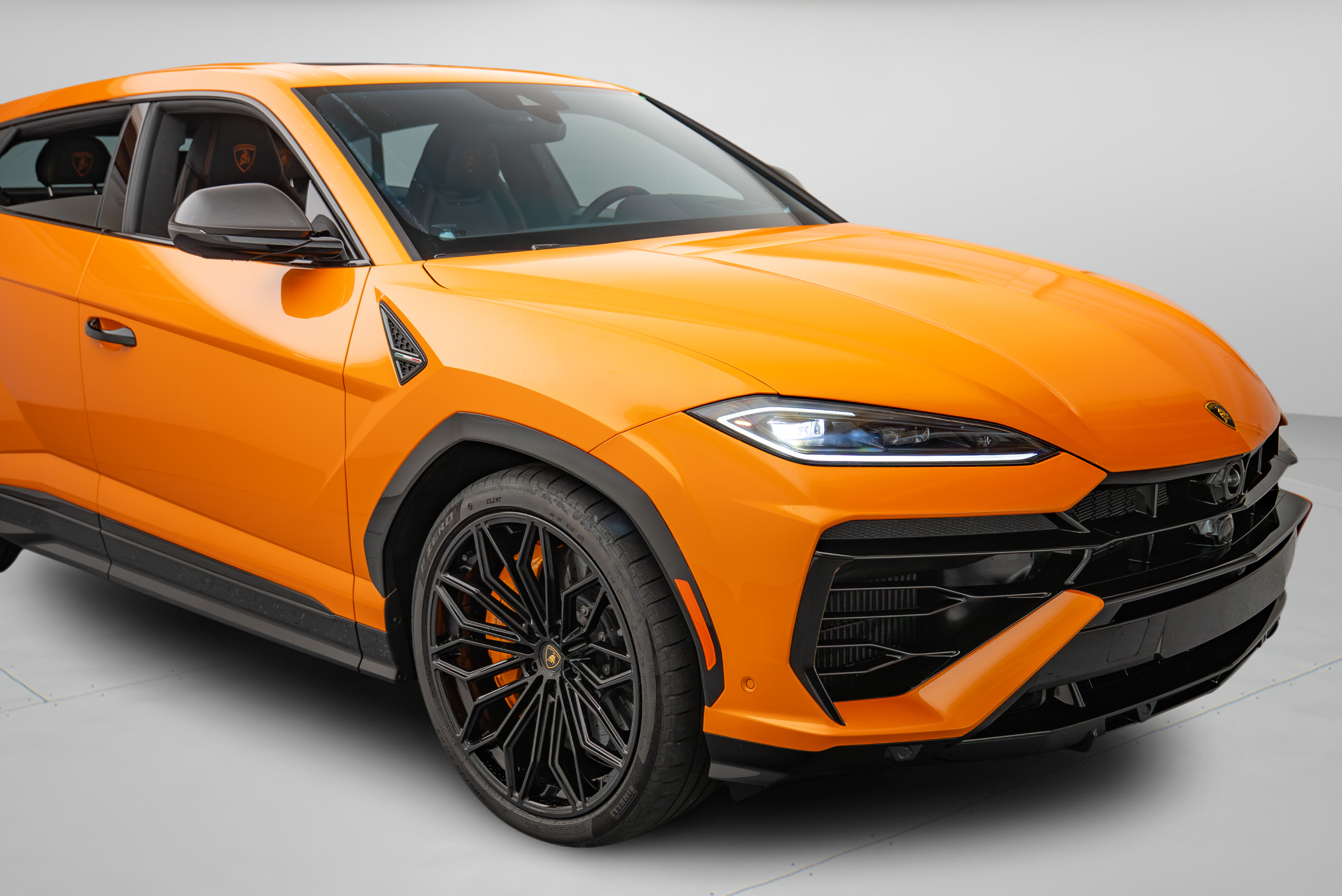 Used 2025 Lamborghini Urus S AWD/4WD image 27