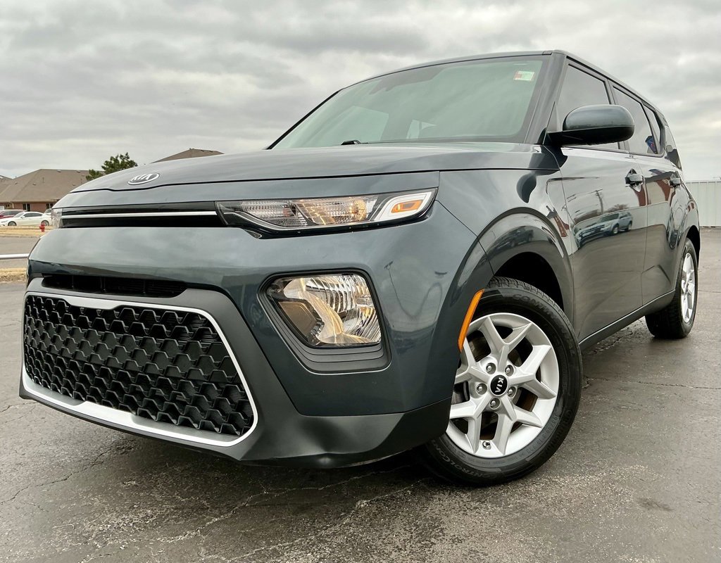 Used 2020 Kia Soul S image 3