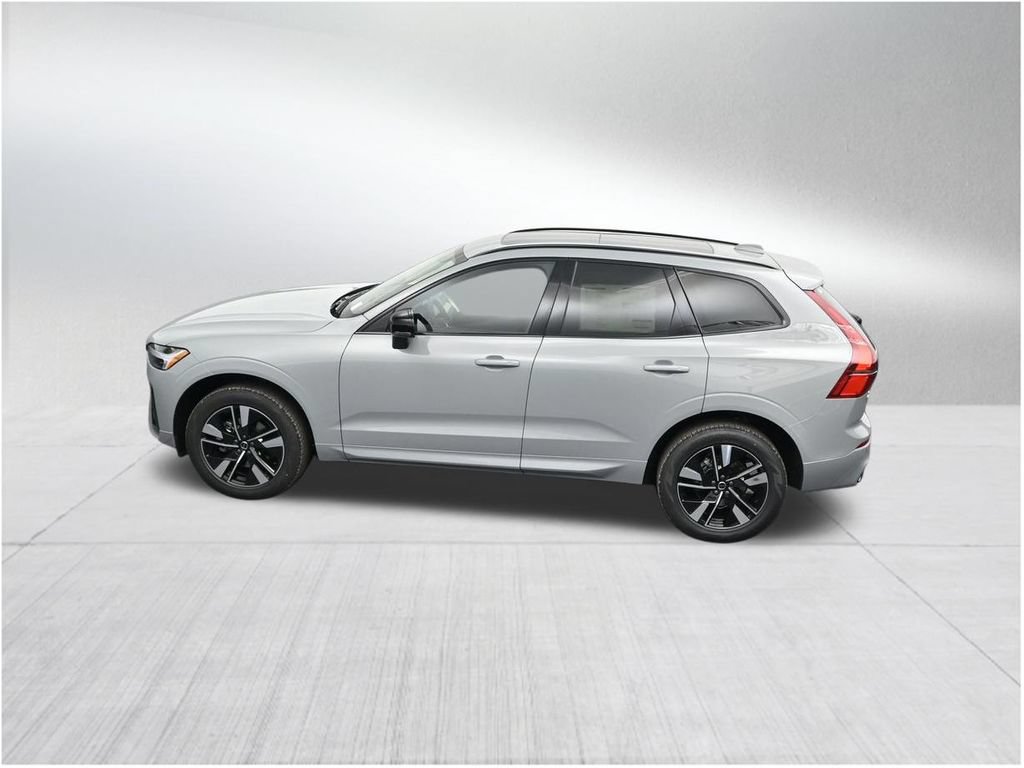 New 2026 Volvo XC60 B5 Core AWD/4WD image 14