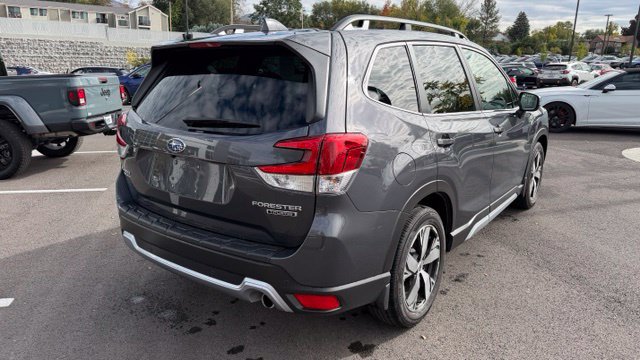 Used 2021 Subaru Forester Touring AWD/4WD image 3