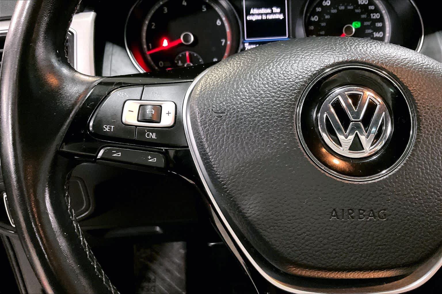 Used 2018 Volkswagen Atlas SEL AWD/4WD image 24