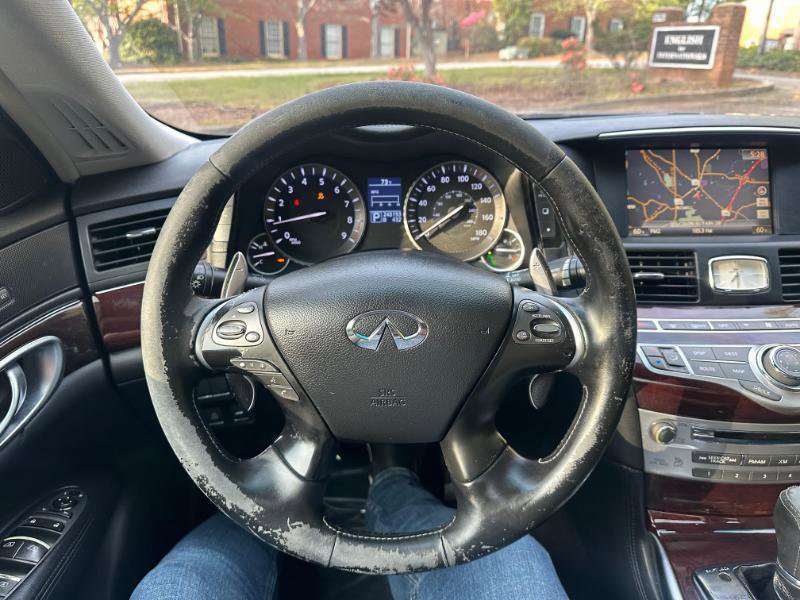 Used 2011 INFINITI M37 w/ Sport Pkg RWD image 25